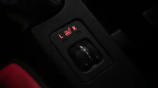 Vihreä Farmari, Subaru Forester – VVC-406
