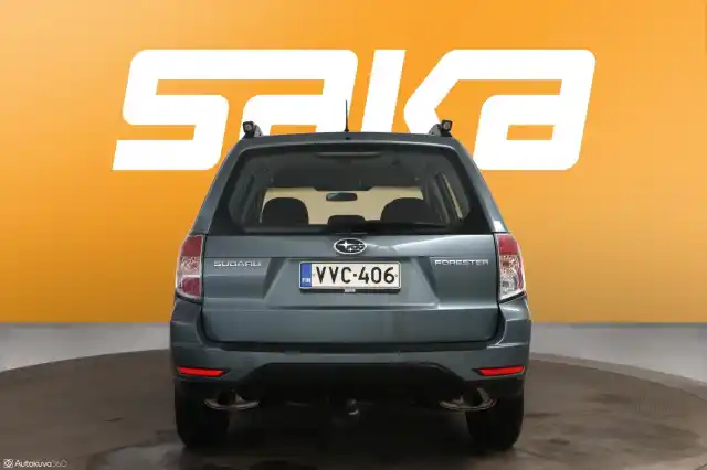 Vihreä Farmari, Subaru Forester – VVC-406