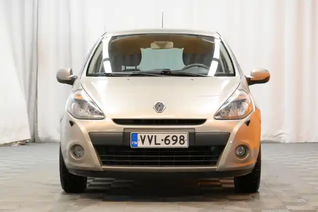 Ruskea (beige) Viistoperä, Renault Clio – VVL-698