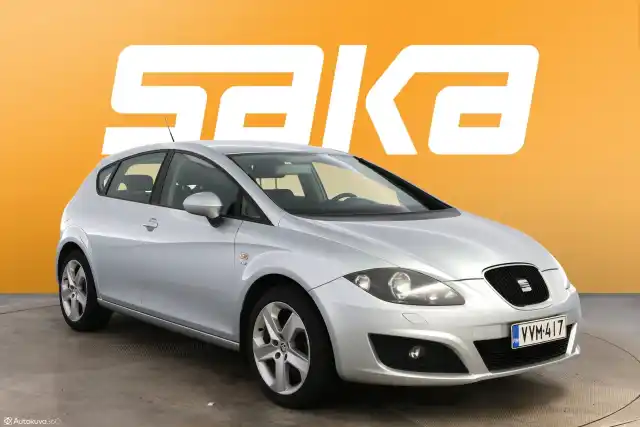 Harmaa Viistoperä, Seat Leon – VVM-417