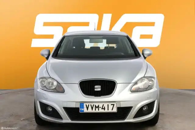 Harmaa Viistoperä, Seat Leon – VVM-417