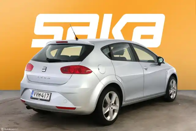 Harmaa Viistoperä, Seat Leon – VVM-417