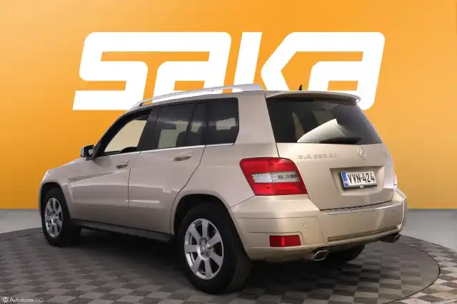 Ruskea (beige) Maastoauto, Mercedes-Benz GLK – VVN-424