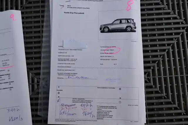 Ruskea (beige) Maastoauto, Mercedes-Benz GLK – VVN-424