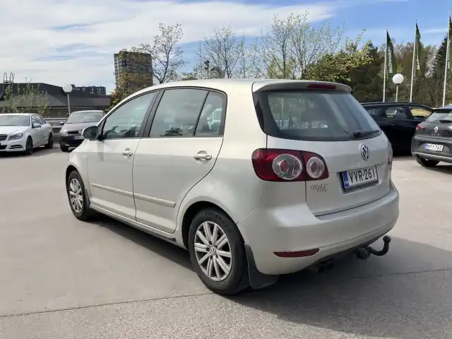 Hopea Tila-auto, Volkswagen Golf Plus – VVR-261
