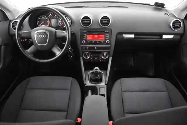 Valkoinen Viistoperä, Audi A3 – VVU-911