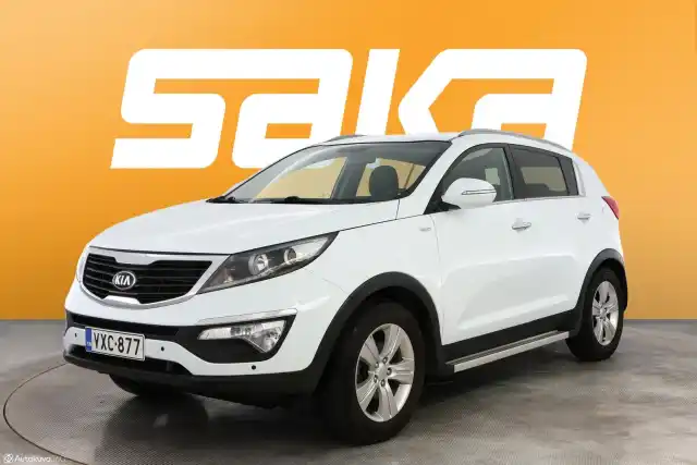 Valkoinen Maastoauto, Kia Sportage – VXC-877