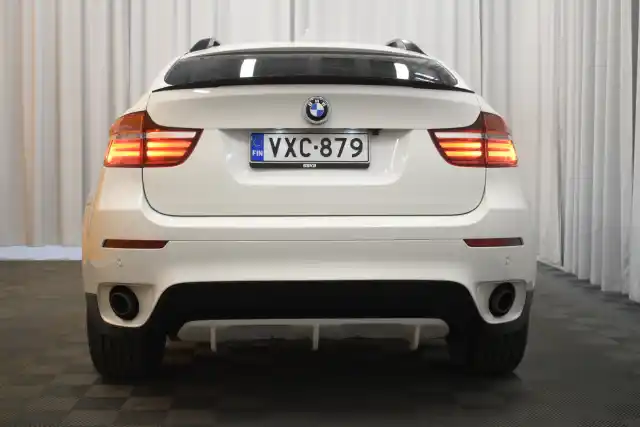 Valkoinen Maastoauto, BMW X6 – VXC-879