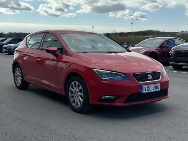 Punainen Viistoperä, Seat Leon – VXC-986