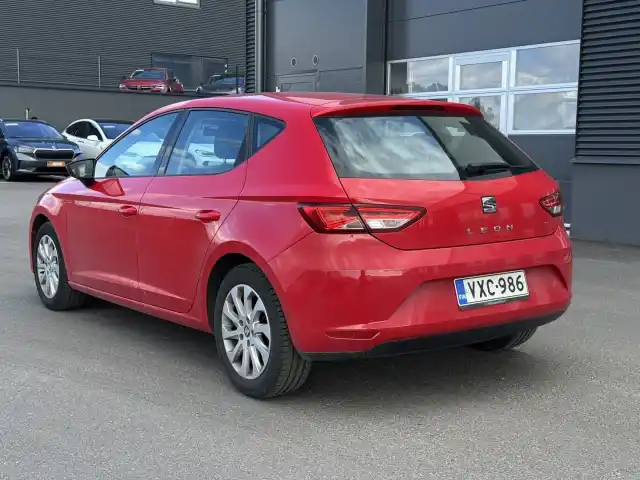 Punainen Viistoperä, Seat Leon – VXC-986