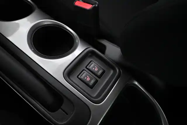 Valkoinen Viistoperä, Nissan Juke – VXH-387
