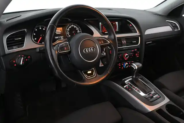 Harmaa Farmari, Audi A4 – VXH-511