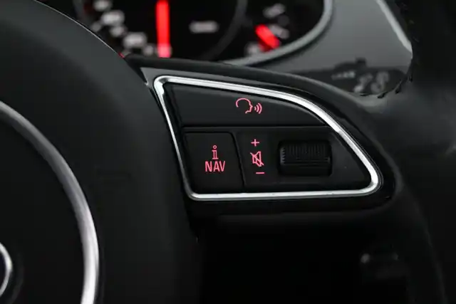 Harmaa Farmari, Audi A4 – VXH-511