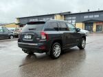 Harmaa Maastoauto, Jeep Compass – VXJ-890, kuva 2