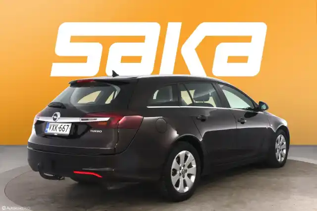 Ruskea Farmari, Opel Insignia – VXK-667