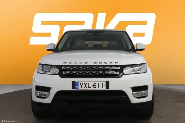 Valkoinen Maastoauto, Land Rover Range Rover Sport – VXL-611