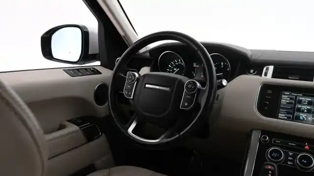 Valkoinen Maastoauto, Land Rover Range Rover Sport – VXL-611