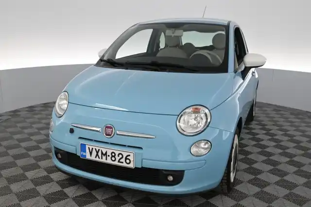 Sininen Viistoperä, Fiat 500 – VXM-826