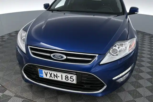 Sininen Farmari, Ford Mondeo – VXN-185