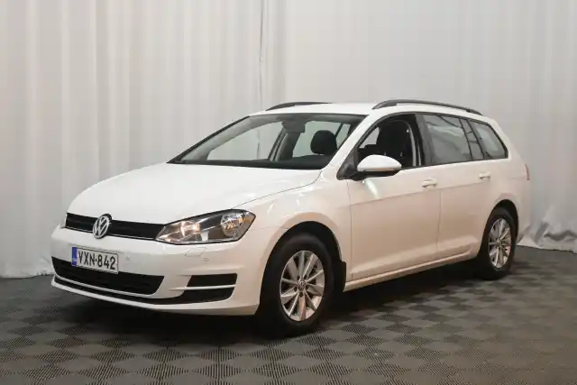 Valkoinen Farmari, Volkswagen Golf – VXN-842