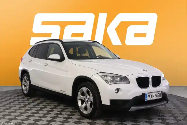 Valkoinen Maastoauto, BMW X1 – VXN-950