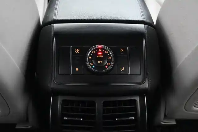 Harmaa Farmari, Mercedes-Benz R – VXR-207