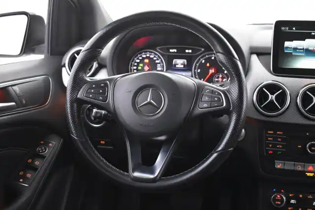 Valkoinen Tila-auto, Mercedes-Benz B – VXR-514