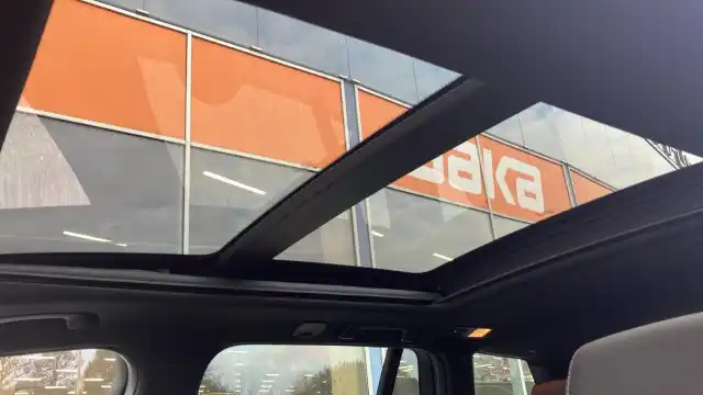 Valkoinen Maastoauto, BMW X3 – VXR-594