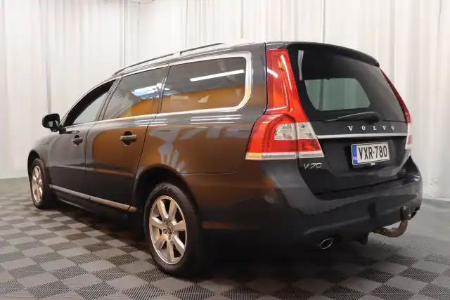 Harmaa Farmari, Volvo V70 – VXR-780