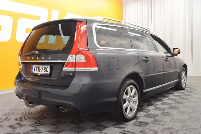 Harmaa Farmari, Volvo V70 – VXR-780