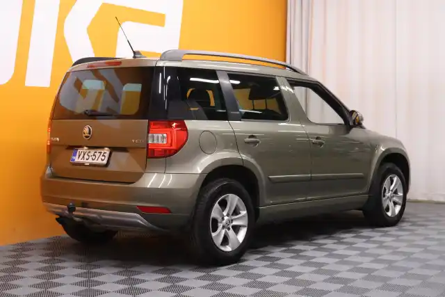 Vihreä Maastoauto, Skoda Yeti – VXS-575