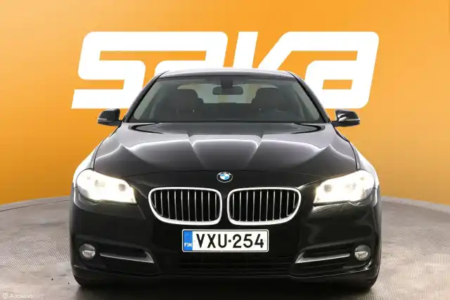 Musta Sedan, BMW 518 – VXU-254