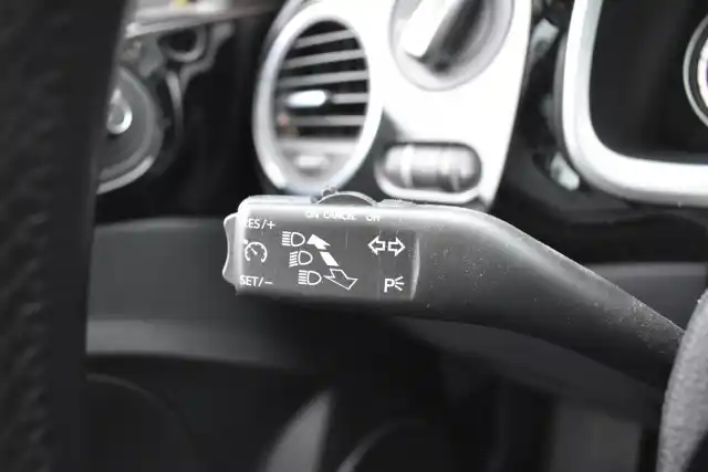 Musta Viistoperä, Volkswagen Beetle – VXV-270