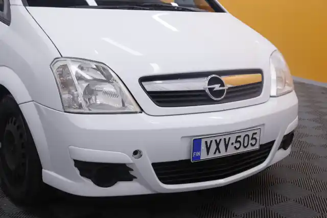 Valkoinen Tila-auto, Opel Meriva – VXV-505