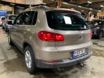 Ruskea (beige) Maastoauto, Volkswagen Tiguan – VXX-781, kuva 3