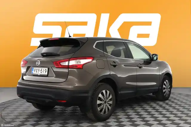 Ruskea Maastoauto, Nissan Qashqai – VXY-519