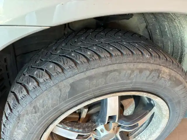 Harmaa Tila-auto, Lexus RX – VYR-237