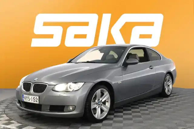 Harmaa Coupe, BMW 335 – VYS-152