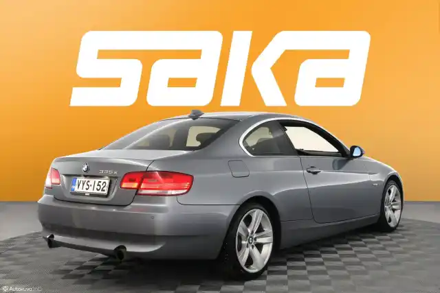 Harmaa Coupe, BMW 335 – VYS-152