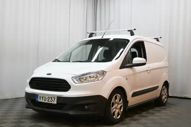 Valkoinen Pakettiauto, Ford Transit Courier – VYU-237