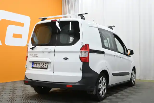 Valkoinen Pakettiauto, Ford Transit Courier – VYU-237