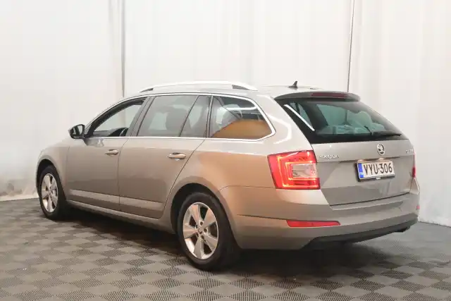 Beige Farmari, Skoda Octavia – VYU-306