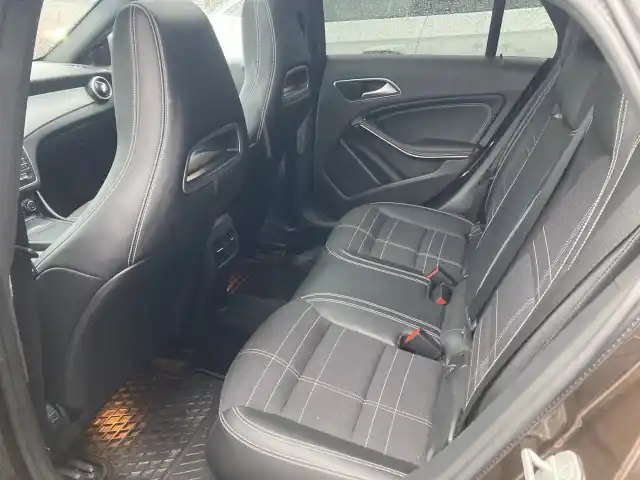 Ruskea (beige) Farmari, Mercedes-Benz CLA – VYX-554