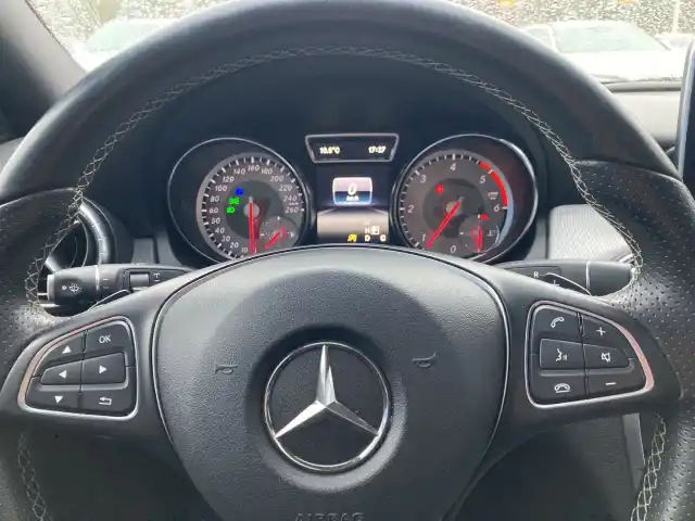 Ruskea (beige) Farmari, Mercedes-Benz CLA – VYX-554
