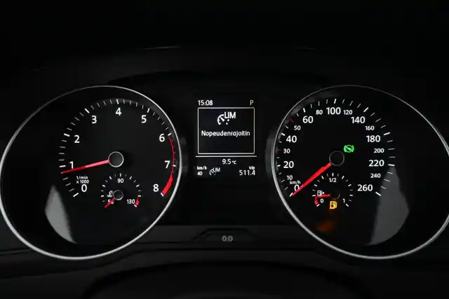 Harmaa Farmari, Volkswagen Passat – VYY-141