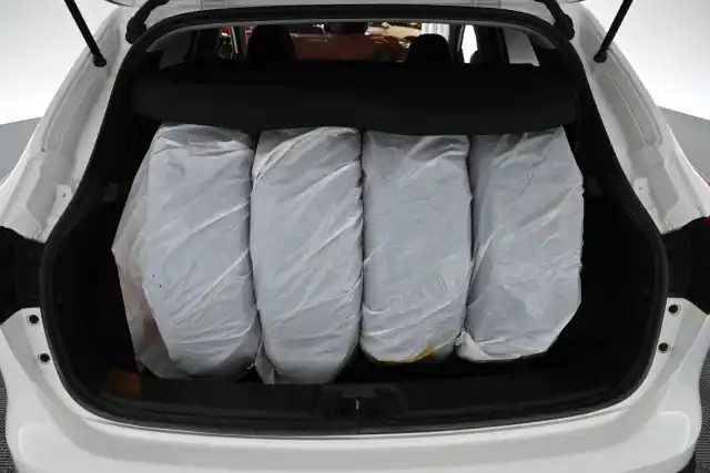 Valkoinen Maastoauto, Nissan Qashqai – VYZ-395