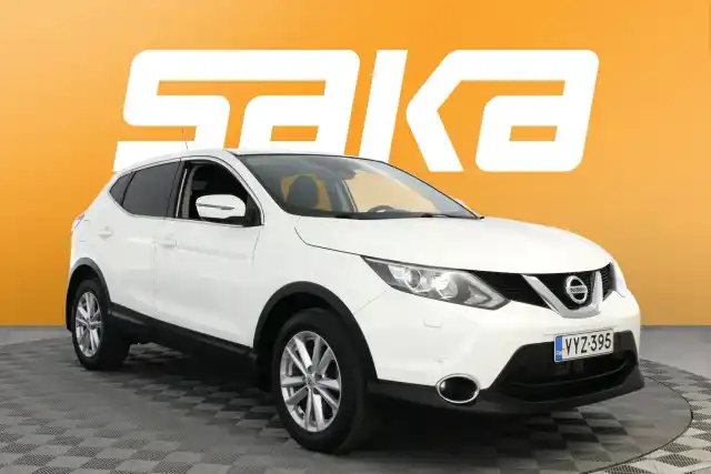 Valkoinen Maastoauto, Nissan Qashqai – VYZ-395