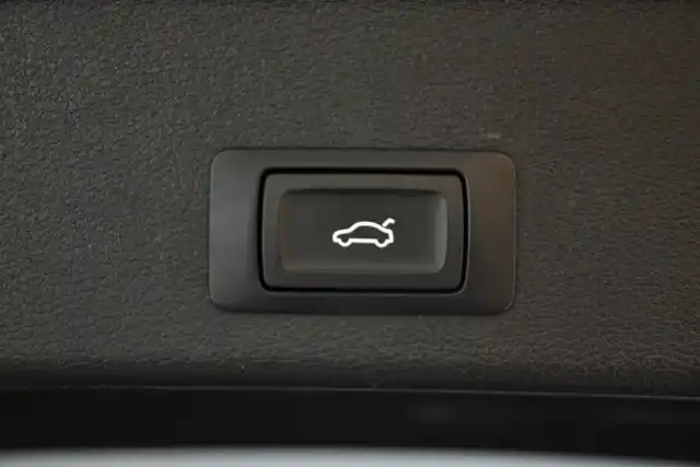 Hopea Farmari, Audi A4 – VZC-118