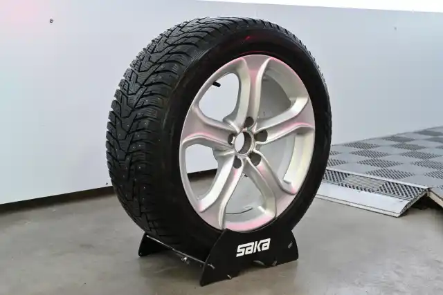 Hopea Farmari, Audi A4 – VZC-118