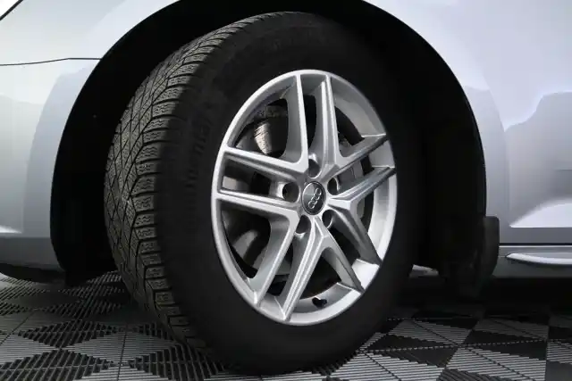 Hopea Farmari, Audi A4 – VZC-118